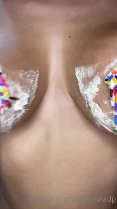 There's Cream Fudge On Ginevradp's Boobs - ePornLeak