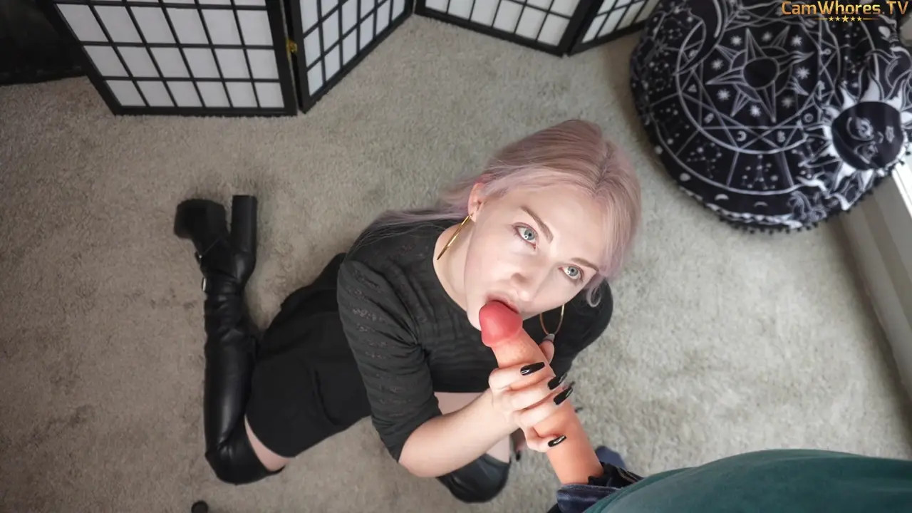 Miss Princess Kay Wants A Dildo - ePornLeak