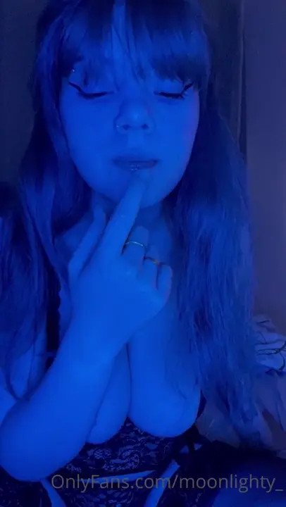 Moonlighty_ Touches Her Tits And Pussy - ePornLeak