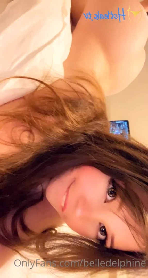 Belle Delphine [ belledelphine ] - My girls wanted to say “Hi” 👋 - ePornLeak