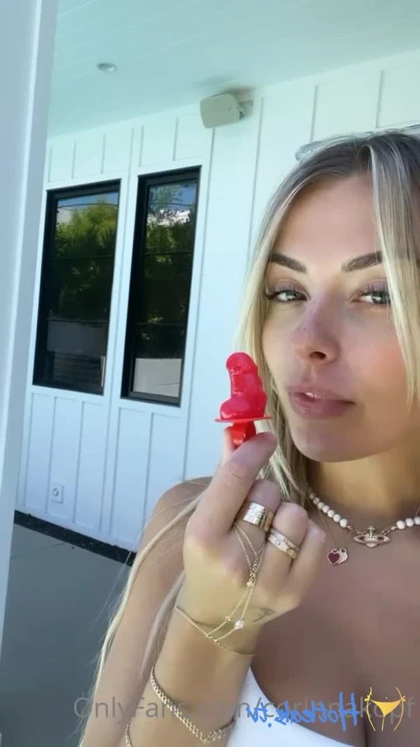 Corinna Kopf [ corinnakopf ] - I love feeling my clit and getting so wet - ePornLeak