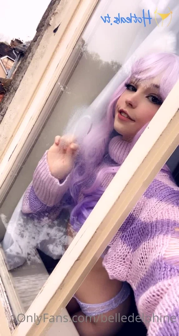 Belle Delphine [ belledelphine ] - UFC is tonight.... I really want to watch it but I have this whole - ePornLeak