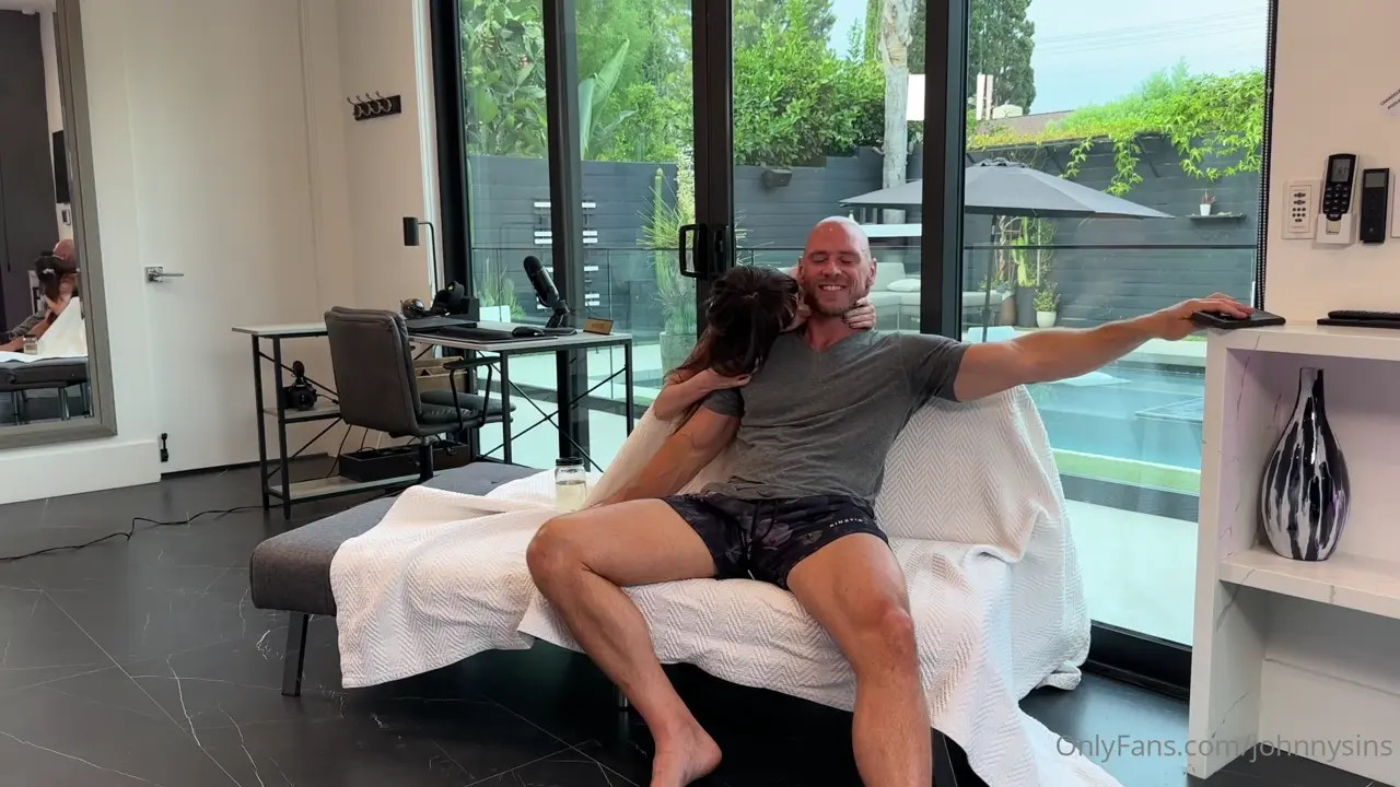 OnlyFans - Lana Smalls, Johnny Sins - Round 3 - ePornLeak