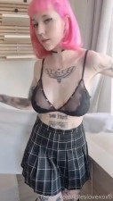 Elleslovexoxo Pink Hair Masturbation