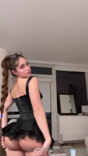 Elegant Slut Emma RB Shows Off Her Bubble Butt