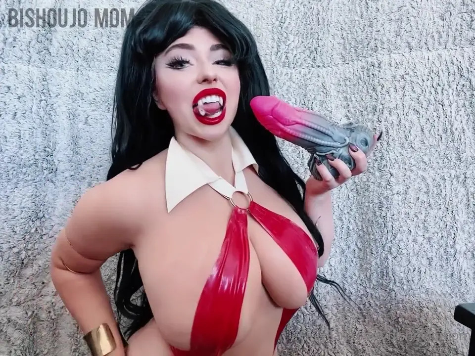 Juliette Michele Cosplays Vampirella As A Little Cocksucker - ePornLeak