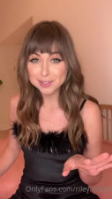 Nasty Babe Riley Reid Vibrates Her Pussy And Rides A Dildo