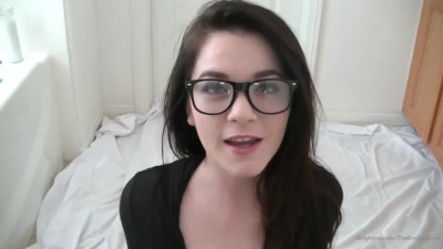 Schoolgirl Emily Lynne Gets Sex Lessons From Her Teacher