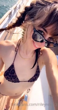 Riley Reid Shows Off Ass On Boat