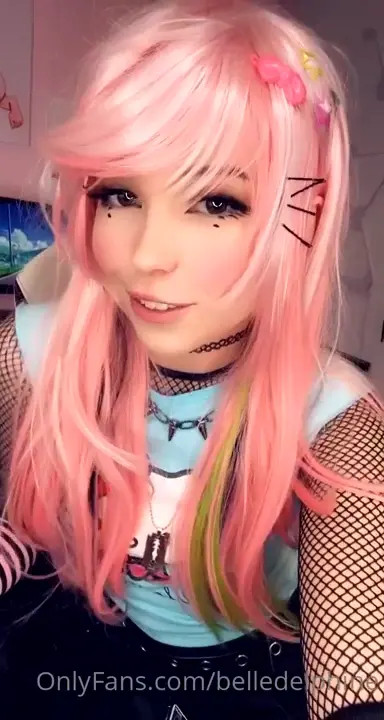 Belle Delphine Listening To Flo Rida Music - ePornLeak