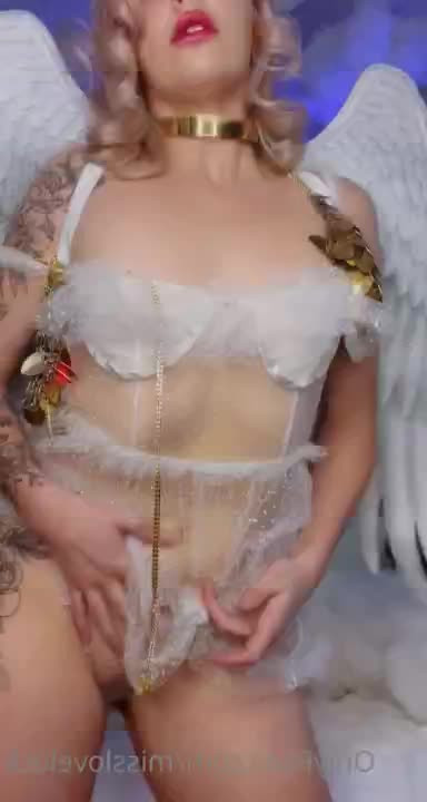 Talia Mint [ taliamint ] - It’s nice and clean for u 😆 hehehe - ePornLeak