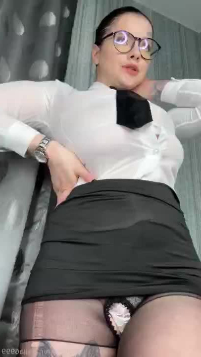 natalia6999 - which one should I use    I ll film a vid w the color you guys like - ePornLeak