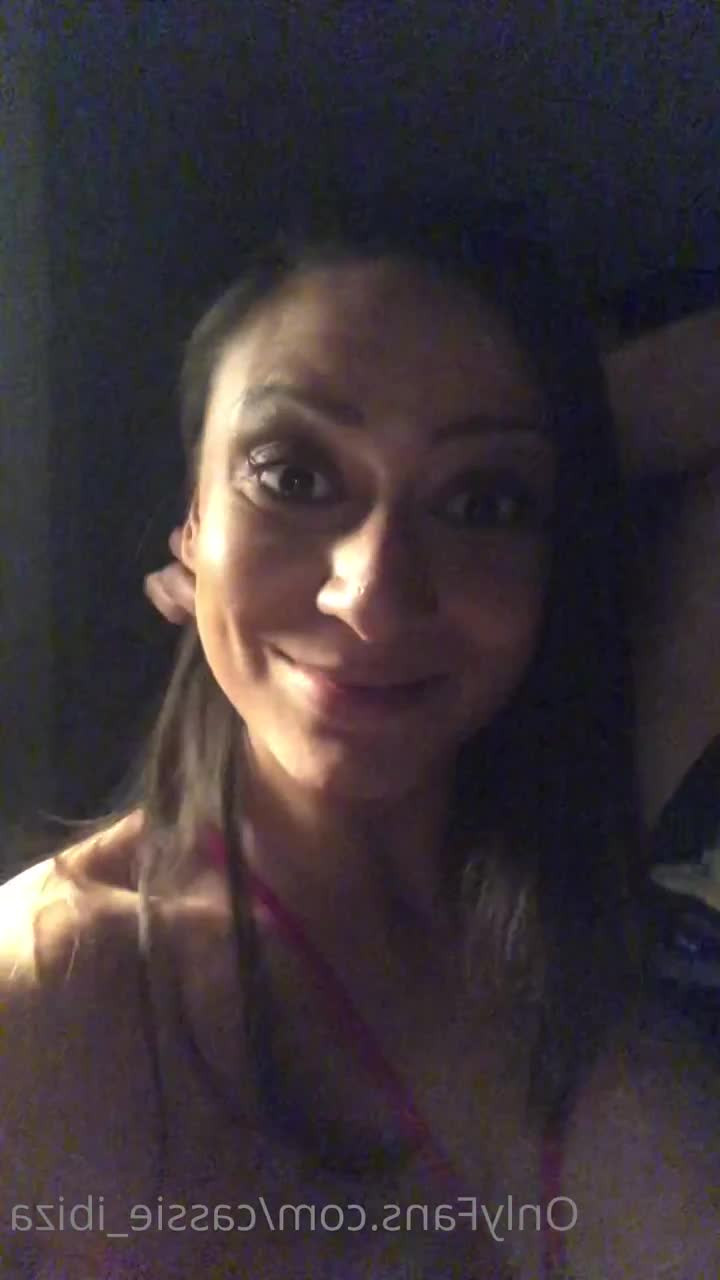 Cassie Del Isla [ cassie_ibiza ] - Making sure your cock stays up for me🍆 - ePornLeak