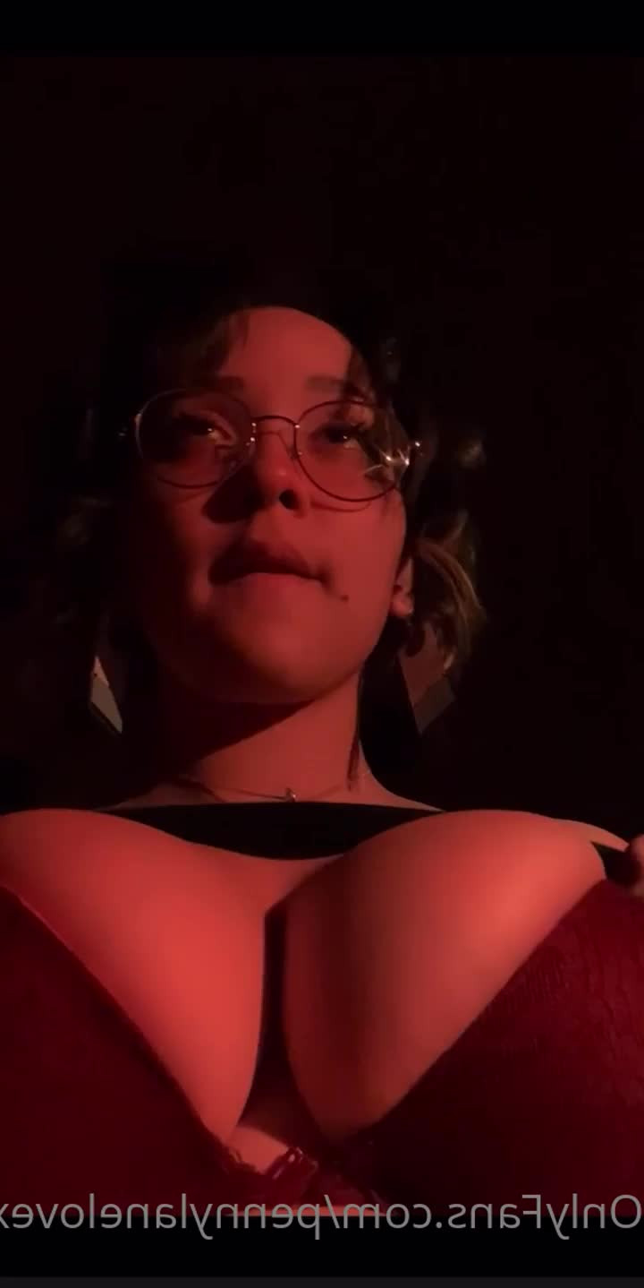 Laney [ pennylanelovexoo ] - Coming Thursday  You asked for MMF  now you got it   a first for me - ePornLeak