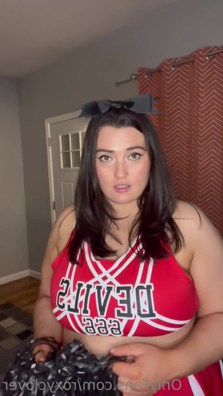 Roxy Clover 🎸⚡️ [ roxyclover ] - kisses 😘 - ePornLeak
