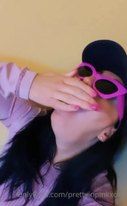 prettyinpinkxoxo - Sunshine  tits out  and fresh fruit  Your girl is a happy camper