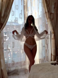 Helly Valentine🔞 [ hellyvalentine ] - Hard to get out of bed when my ass looks this good. But then again