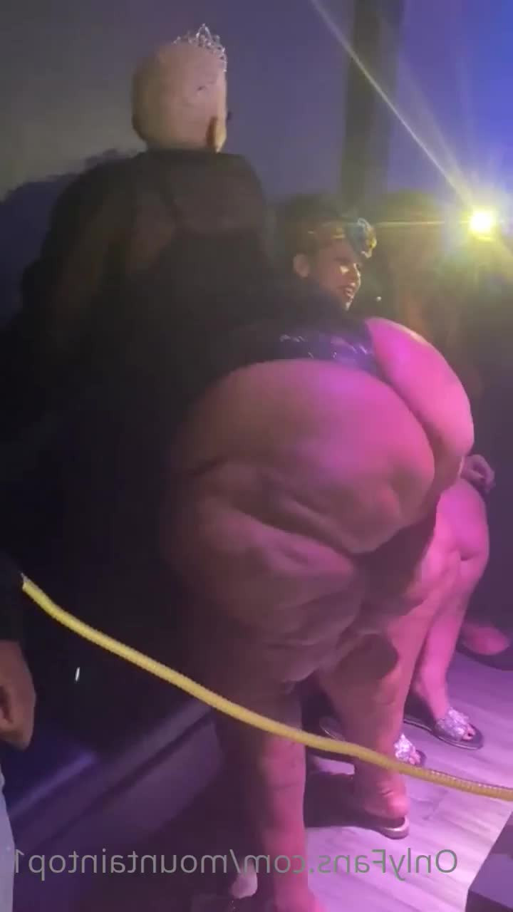 86inchesofbooty [ mountaintop1 ] - Good morning   Rise and Shine  Only 5 more days til I get my booty - ePornLeak