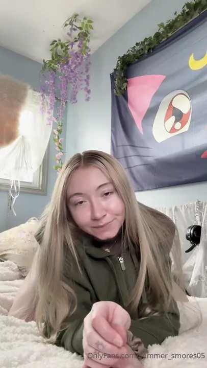 Summer Smores Sucks A Big Dildo - ePornLeak