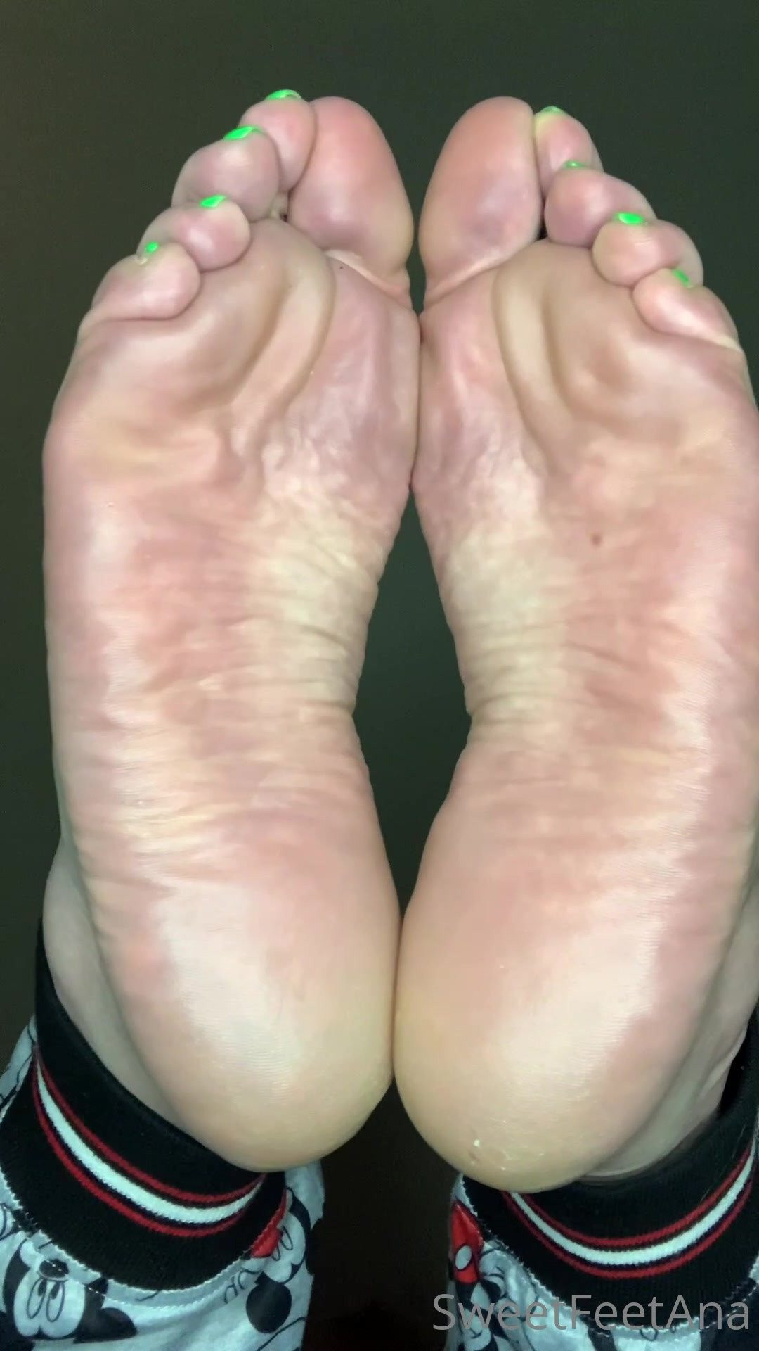 sexysweetfeetana [ sexysweetfeeta1 ] - hiii honey🍯 - ePornLeak