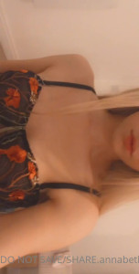 blondie💛 [ blondebaby777 ] - Spooky season never dies