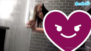 Moriah mills [ moreofmoriah ] - Got a new mic, so you can hear how wet I am 🥰