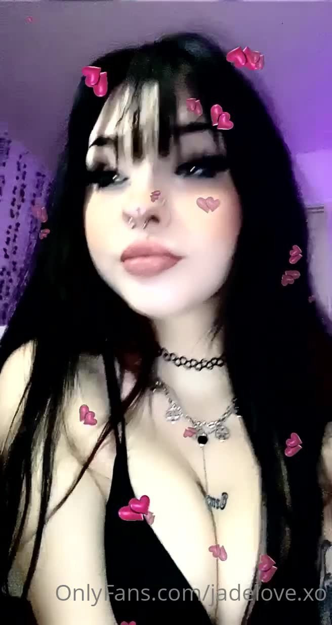 jade 💓 [ jadelove.xo ] - Kneeling behind My perfect ass is the best place for a loser like you - ePornLeak