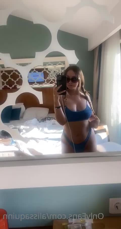 Alissa 🌹 𝗦𝗘𝗫𝗧 𝗪𝗜𝗧𝗛 𝗠𝗘🤩❤️ [ alissaquinn ] - Fresh out of the shower and ready for bed!   Sorry I’ve been MIA - ePornLeak