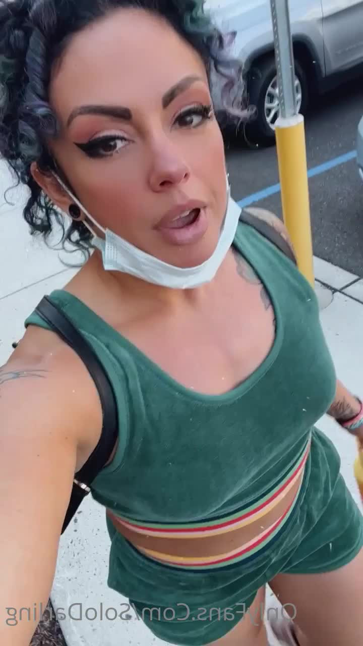 Solo Darling [ solodarling ] - My booty says happy Monday! Man my storage space operation should be - ePornLeak