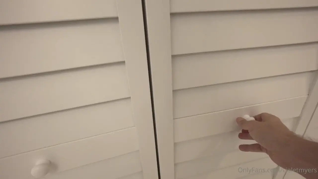 Violet Myers Surprises Her Boyfriend To Fuck - ePornLeak