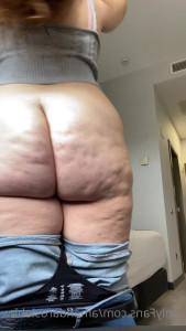 Amanda Rosie [ amandarosiebbw ] - How do you like me as a 100  fully Latex doll