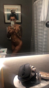 Paige Bauer [ mspaigebauer ] - So much ass you can t even see me        hope you all are enjoying