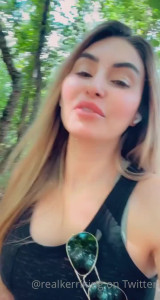 Kerri King [ realkerriking ] - 💥Ready to undress me and have your way with me? 😈🍆💦