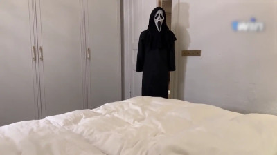 Ruth Lee Has Sex On Halloween Night With Ghostface
