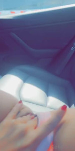 Keke Lou (XXX) [ kekelou ] - Quiero que me mires desde abajo y me pidas por favor 👸🏼