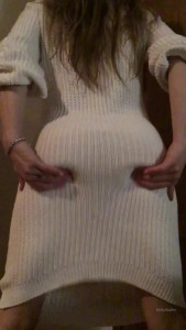 🍑SexyMommy🍑 [ divorcedhotwife ] - Hi