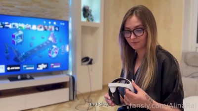 Alinarai Tests VR And Gets Fucked Doggy Style