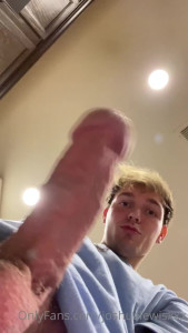 Joshua Lewis [ joshualewisxxx ] - Tits big 🥵🔥