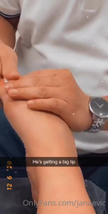 Babyface 🦋🥵 [ janaevic ] - Hey Fans, slow-mo stroking and cumshots from Hogs at the Table. I had