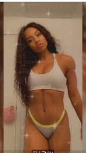 Qimmah Russo VIP [ qflex_4life ] - What time are you horniest? 🥵