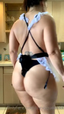 Slut MILF Maid Curvyqueen33 Bares Tits After Cleaning House