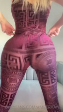 Amber Hayes Twerks Her Big Juicy Ass